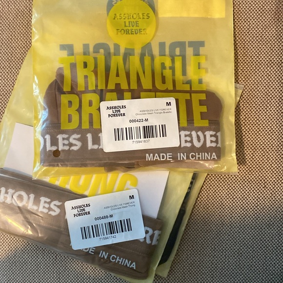 Assholes live Forever: Brown MeshBralette & matching thong - Picture 4 of 4